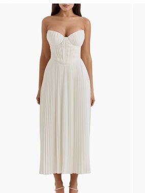 House of CB | Dresses | House Of Cb Tamara Ivory Strapless Corset Dress | Poshmark House of CB | Dresses | House Of Cb Tamara Ivory Strapless Corset Dress | Poshmark